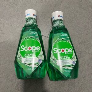 NWT Crest Scope Classic Mouthwash 1L Original Mint - 2 Count Bundle